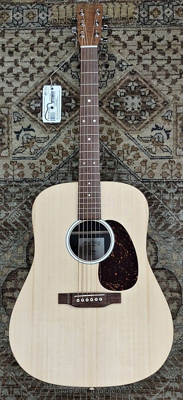 جيتار صوتي كهربائي Martin DX2E-01 Dreadnought مع حقيبة حفلات موسيقية، الإعداد رقم 2567