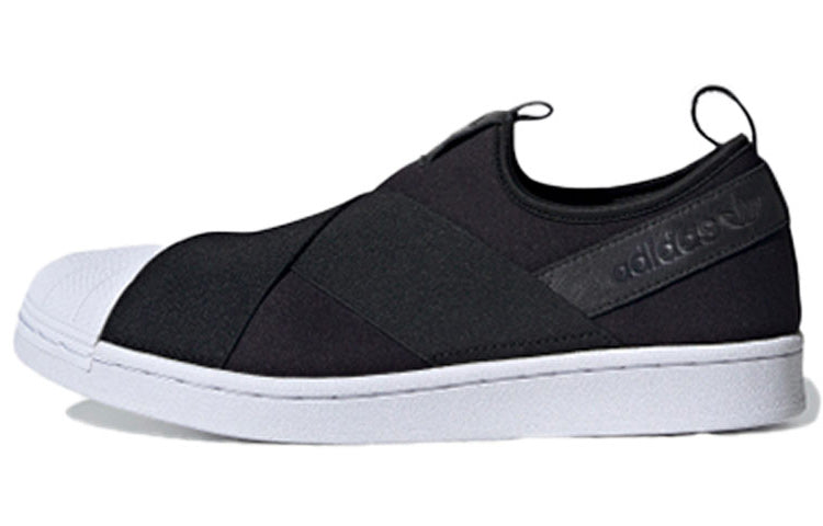 حذاء Adidas Originals Superstar Slip-on Core باللون الأسود