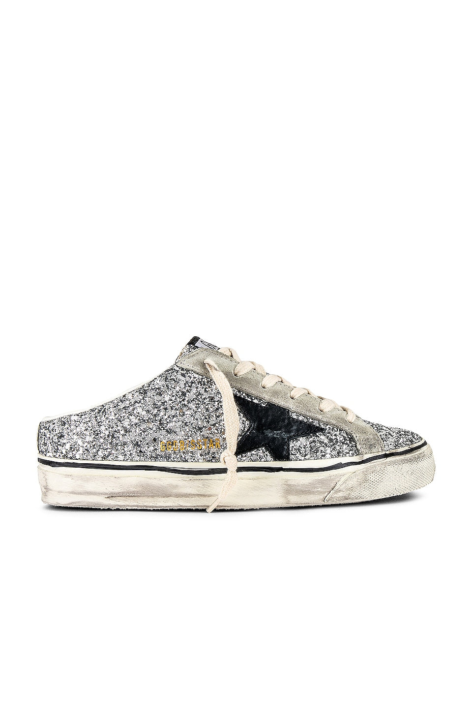 حذاء رياضي Golden Goose Superstar باللون الفضي والثلجي والأسود