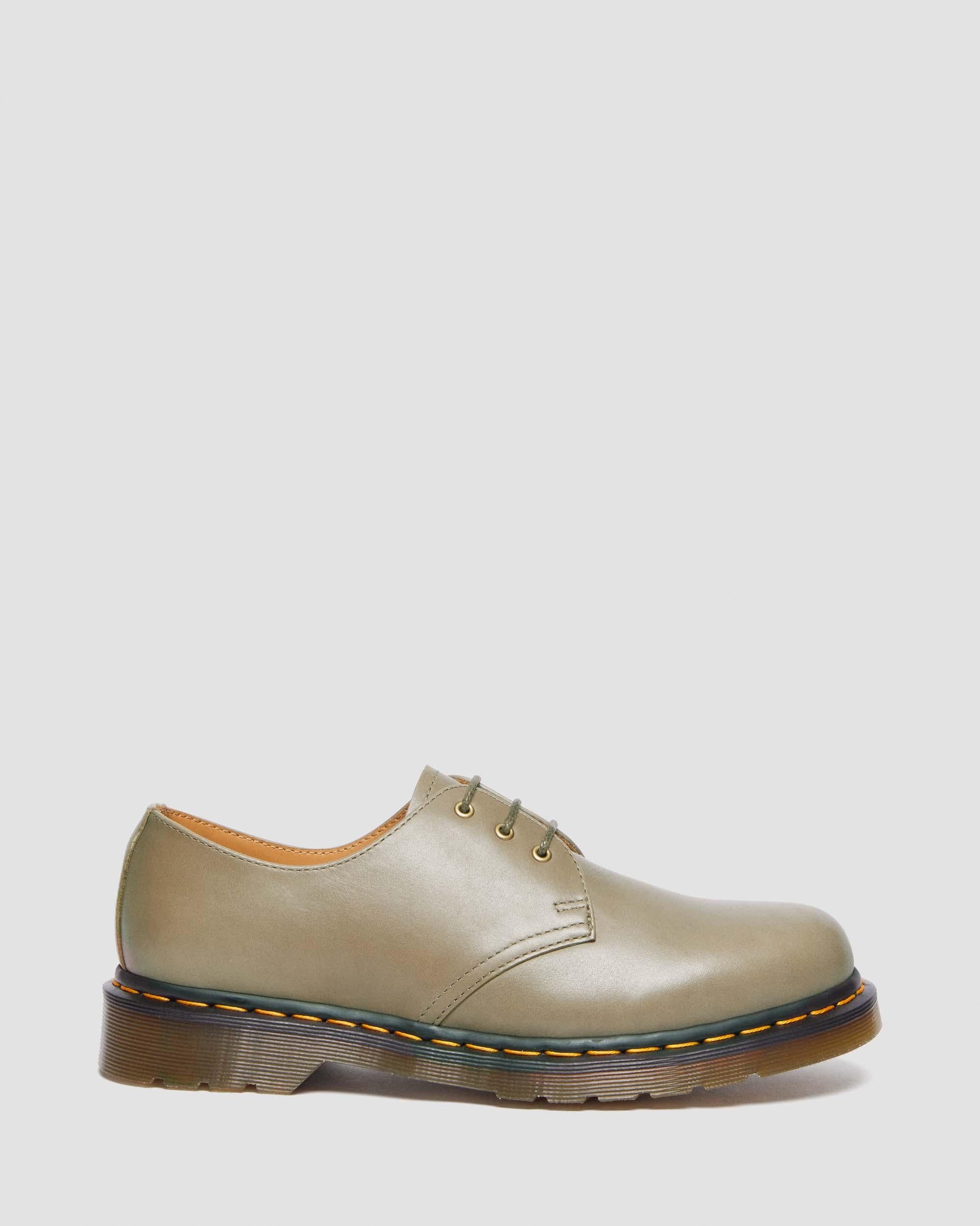 1461 Leather Oxfords Carrara Dr. Martens