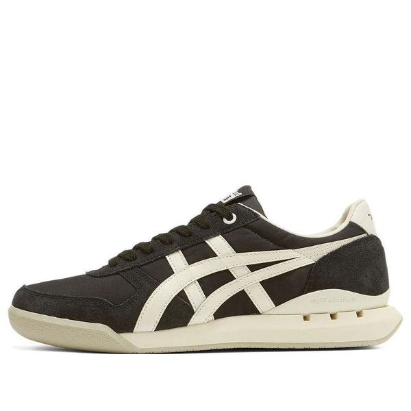 حذاء Onitsuka Tiger Ultimate 81 EX باللون الأسود والأبيض