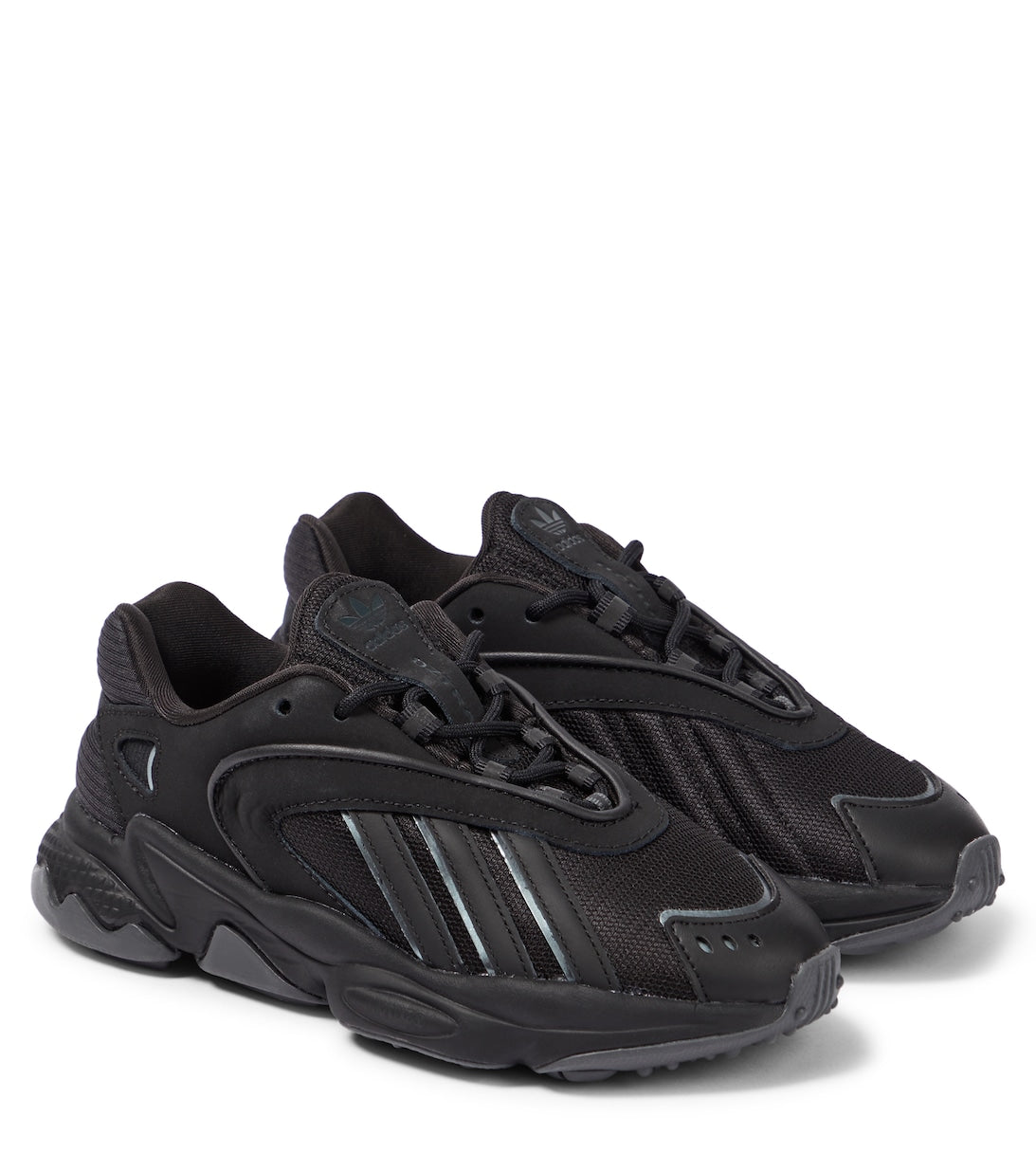 Adidas Originals Oztral Sneaker in Mesh and Leather, Black