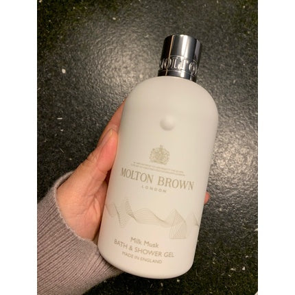 Bath and shower gel Molton Brown Milk Musk 300ml