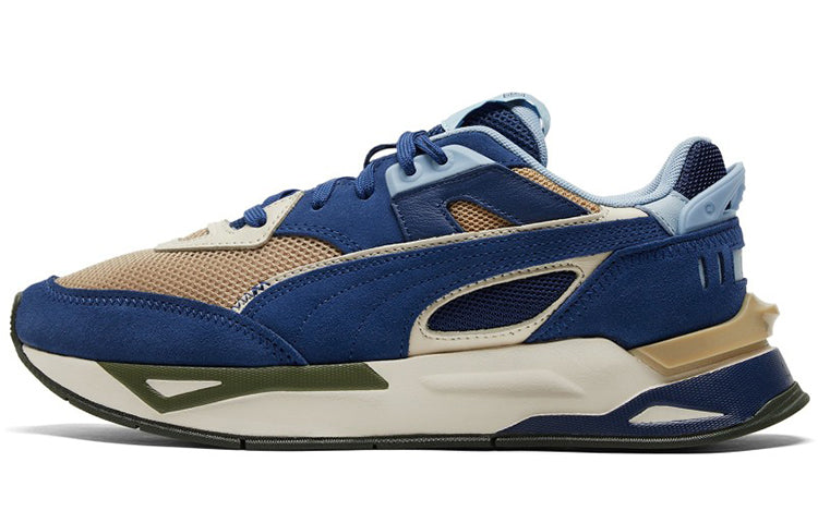 حذاء Maison Kitsuné x Puma Mirage Sport باللون الأزرق العميق