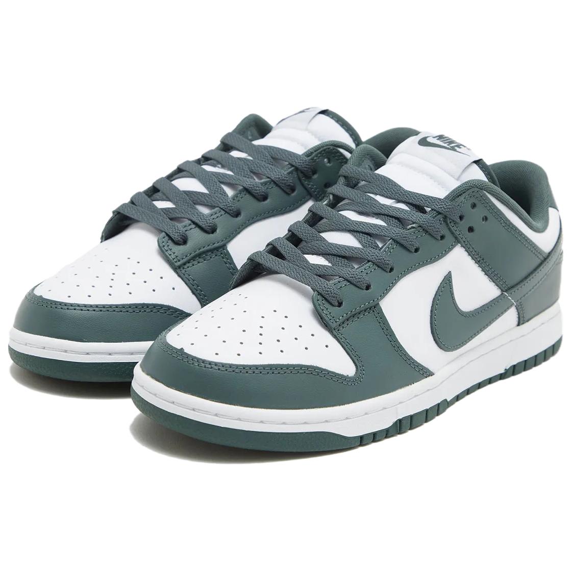 Nike Dunk Low 'Vintage Green' Sneakers, Green