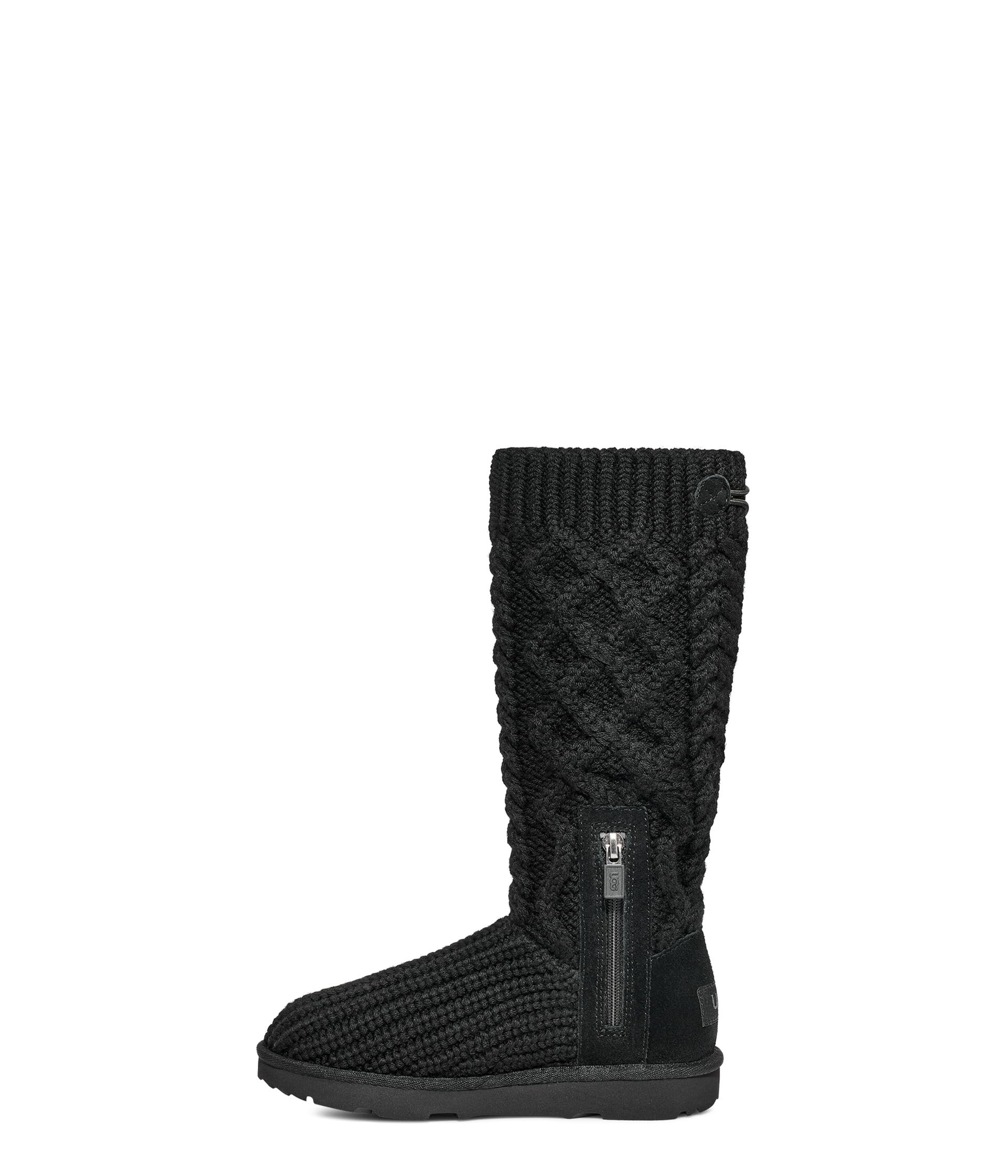 حذاء منزلي UGG Kids Classic Cardi Cabled Knit (Little Kid/Big Kid)، أسود