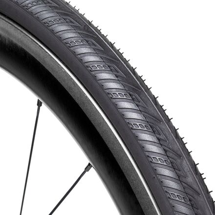 إطار Armadillo Elite clincher في جميع الظروف المتخصصة، باللون الأسود