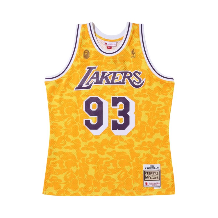 قميص BAPE x Mitchell &amp; Ness Los Angeles Lakers باللون الأصفر