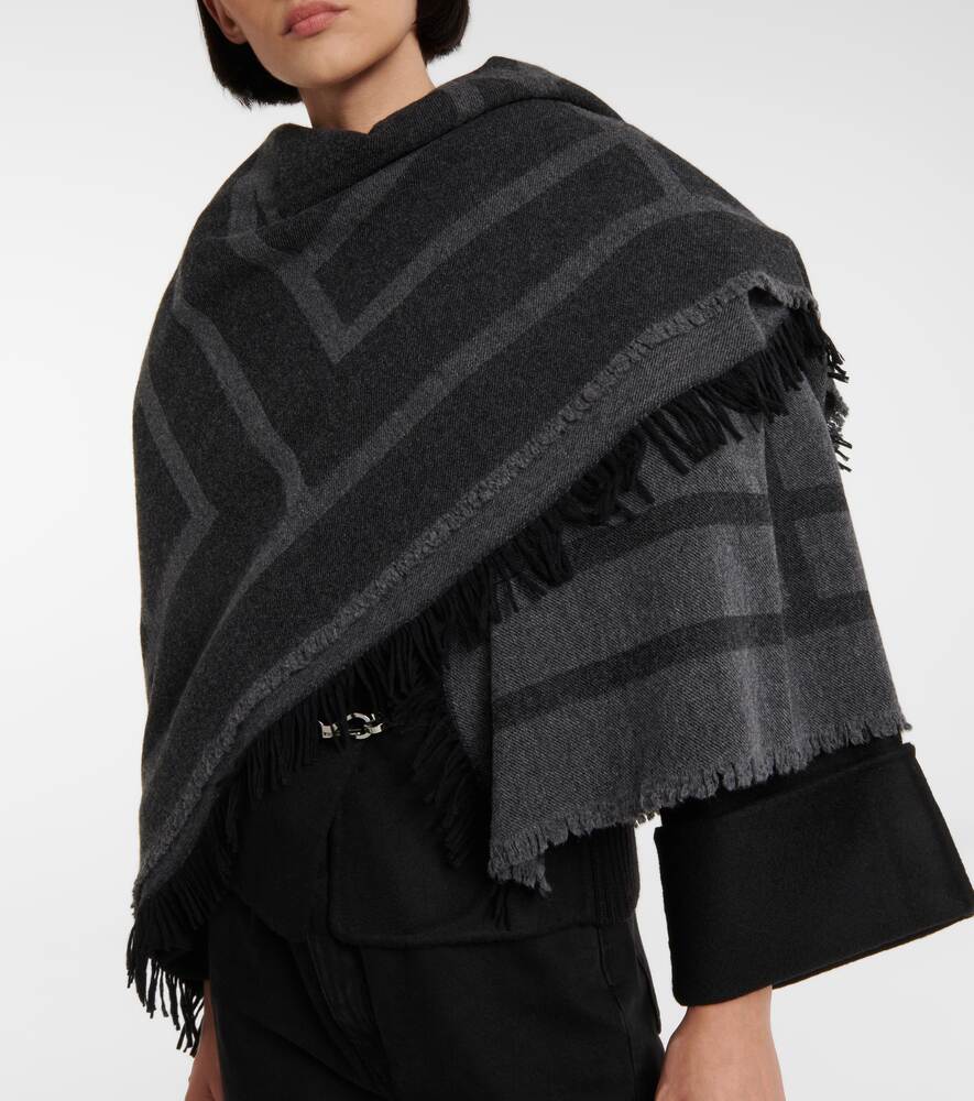 Wool and cashmere scarf with Toteme logo, gray