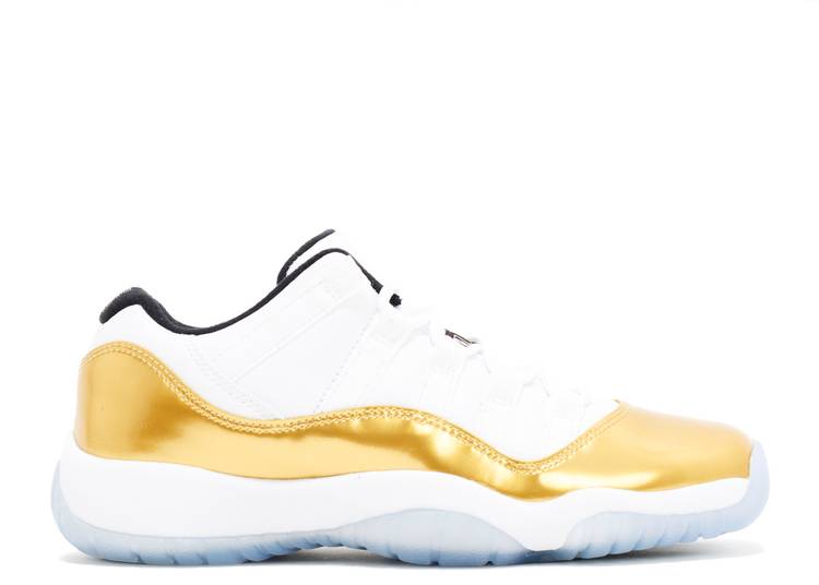 حذاء رياضي AIR JORDAN 11 RETRO LOW GS 'CLOSING CEREMONY'، باللون الأبيض