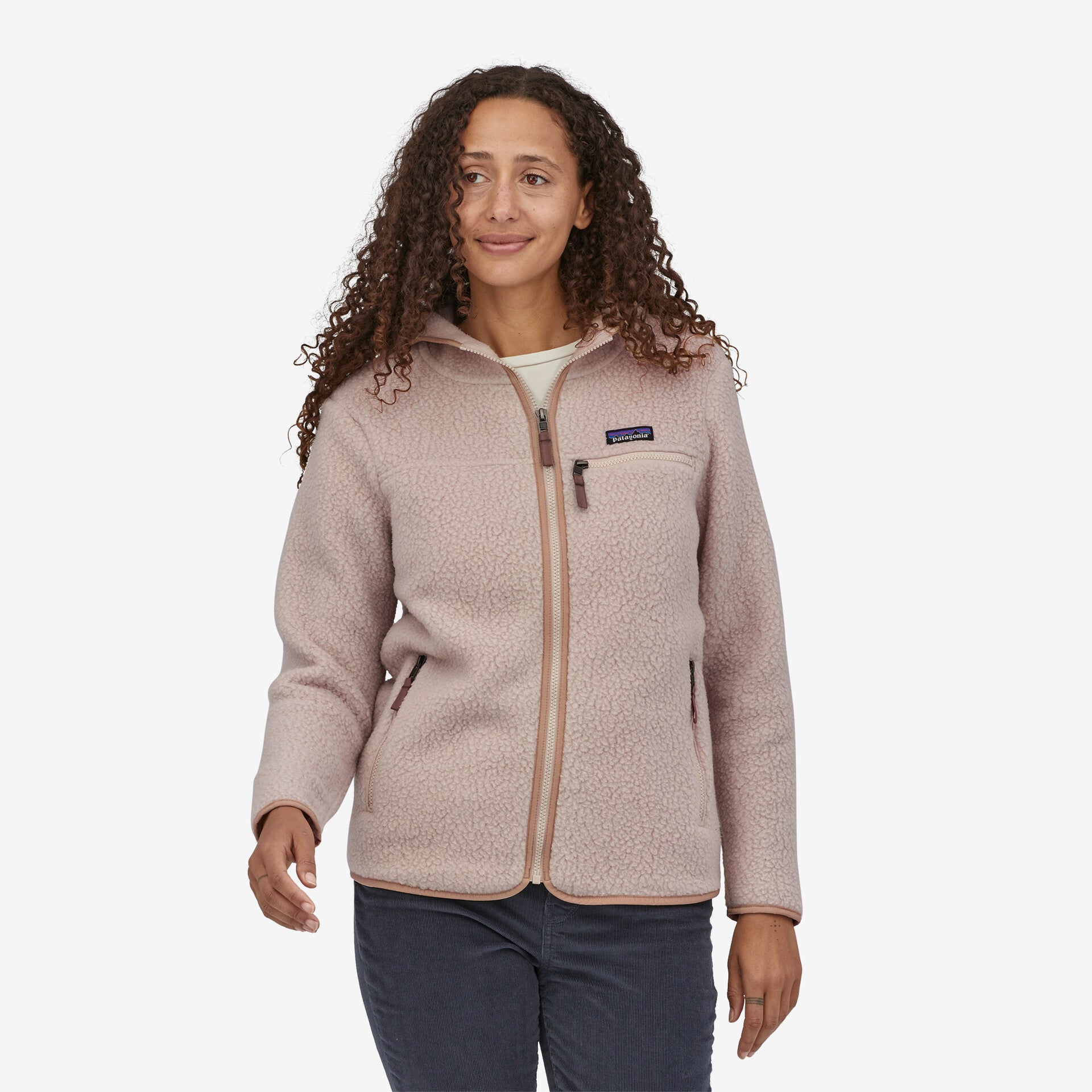 سويت شيرت نسائي من Patagonia Retro Shroom Fleece باللون البني الفاتح