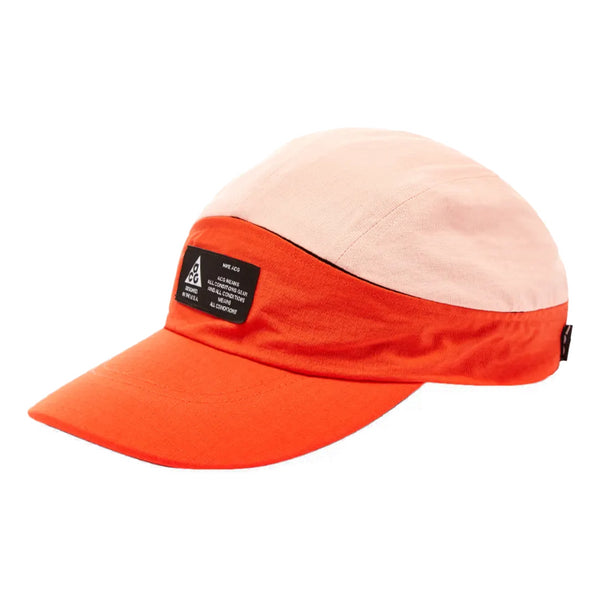 قبعة Nike ACG Tailwind Visor "Habanero Red"، باللون الأحمر