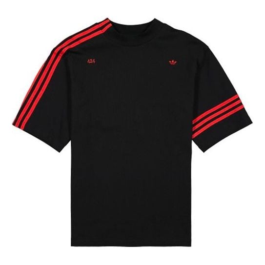 تي شيرت adidas originals x 424 R. تي شيرت مضلع بياقة عالية وأكمام قصيرة فضفاضة باللون الأسود، أسود