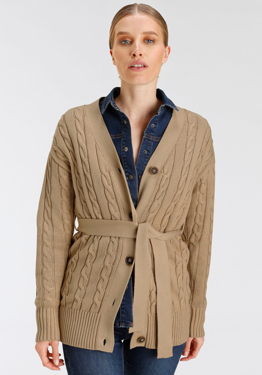 Knitted cardigan Delmao, camel