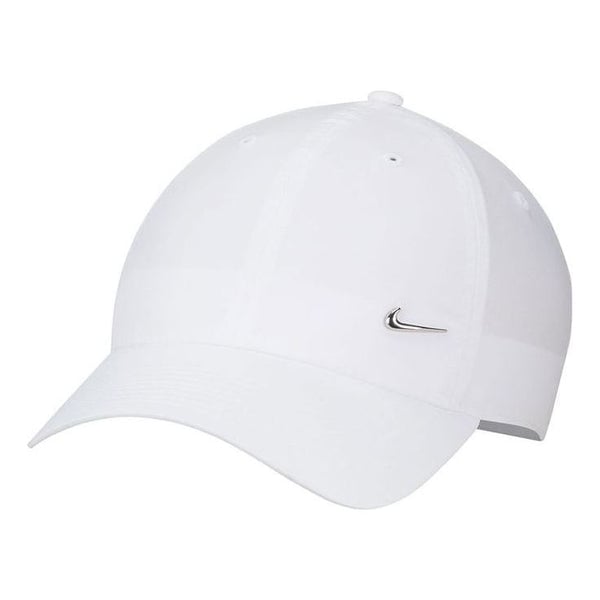 قبعة Nike Dri-FIT Club Metall-Swoosh Logo باللون الأبيض، باللون الأبيض