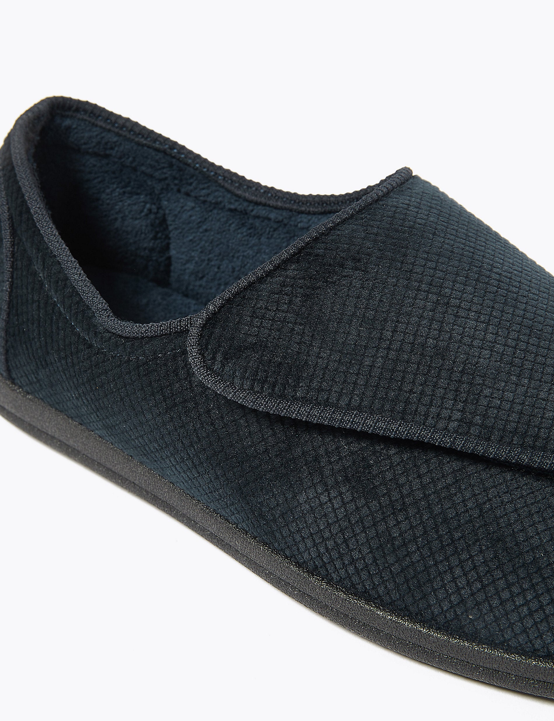 Riptape slippers with Freshfeet Marks & Spencer, navy