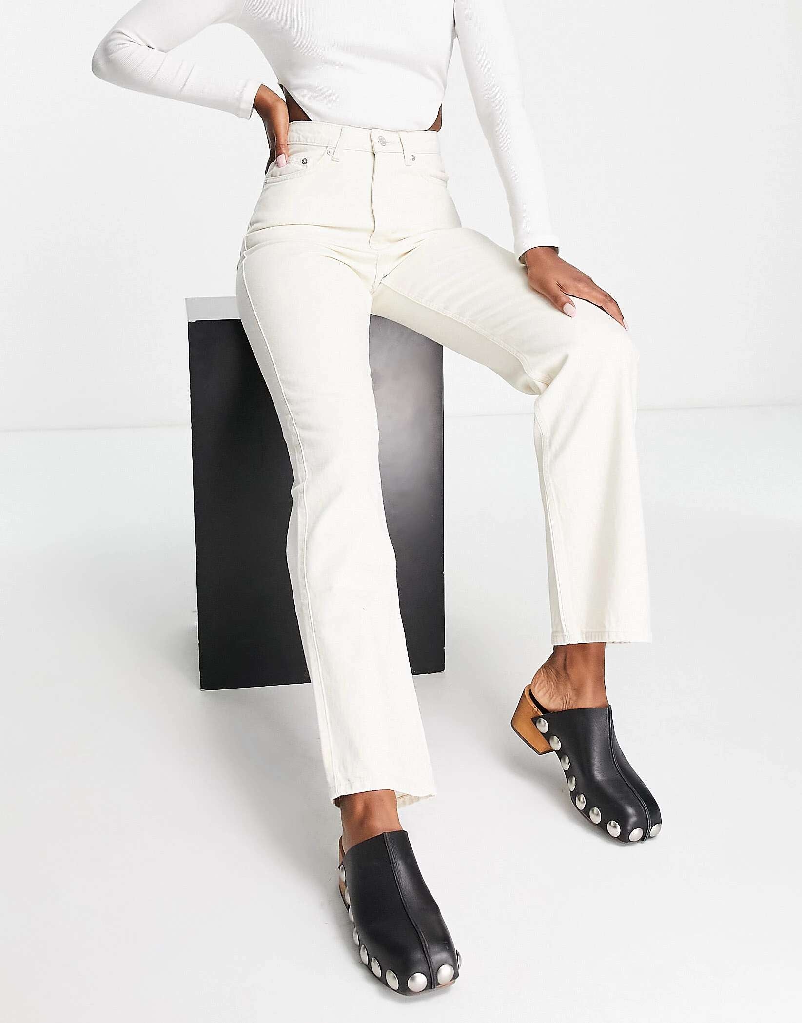 Weekday Rowe High Waist Straight Fit Jeans in Ecru - CREAM