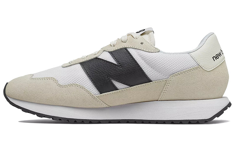 Unisex sports sneakers New Balance 237, beige/black