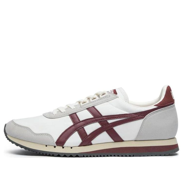 حذاء الجري الماراثوني ثنائي اللون من Onitsuka Tiger باللون الأبيض والرمادي والبورجوندي