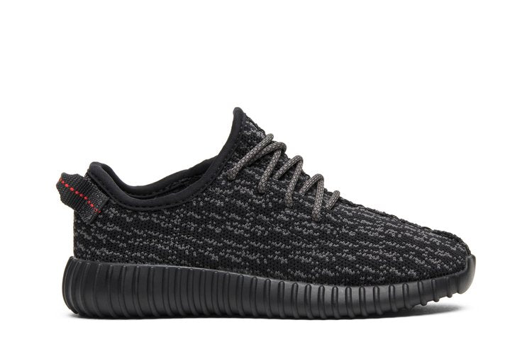 حذاء رياضي Adidas Yeezy Boost 350 Infant 'Pirate Black' 2016، باللون الأسود