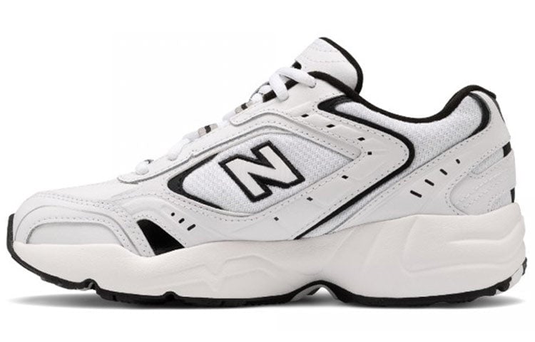 Women's sneakers New Balance 452, white / black