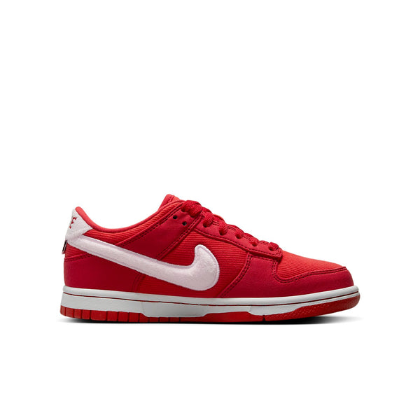 حذاء رياضي (GS) Nike Dunk Low 'Valentine's Day Soulmates 2024' باللون الأحمر