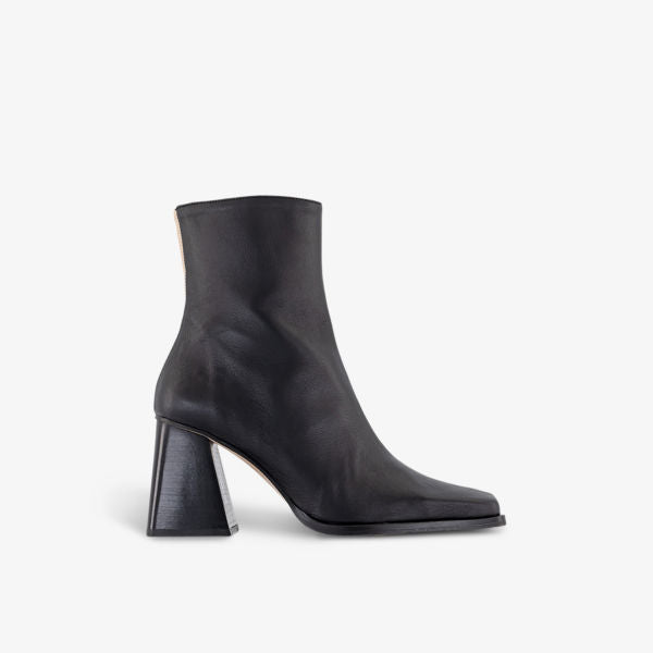 Alohas Southern Heel Leather Ankle Boots, Black