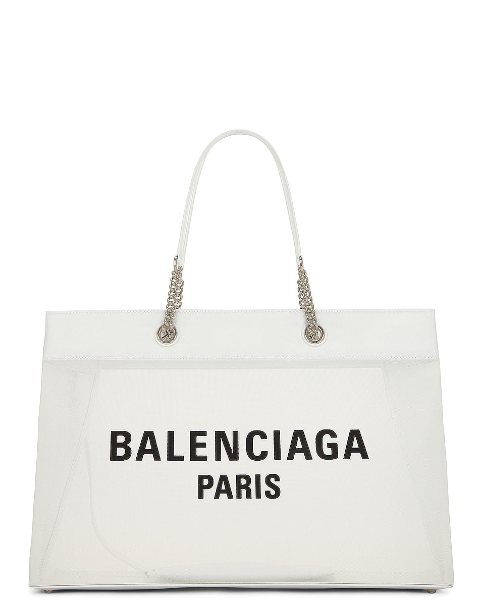 حقيبة كروس بودي كبيرة من Balenciaga Duty Free باللونين الأبيض والأسود