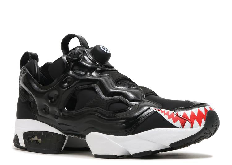 حذاء رياضي Reebok ATMOS X BOUNTY HUNTER X INSTAPUMP FURY OG 'SAMERU KUN' باللون الأسود