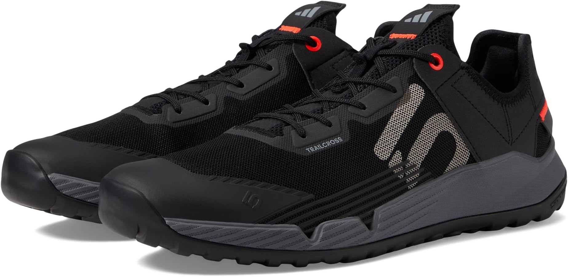 Trailcross Low Five Ten in Core Black/Grey Two/Solar Red