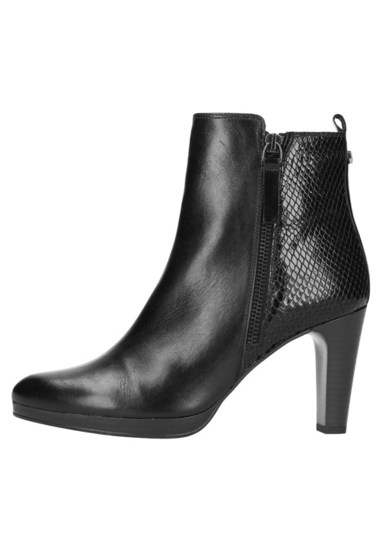 Manfield high heel ankle boots, black