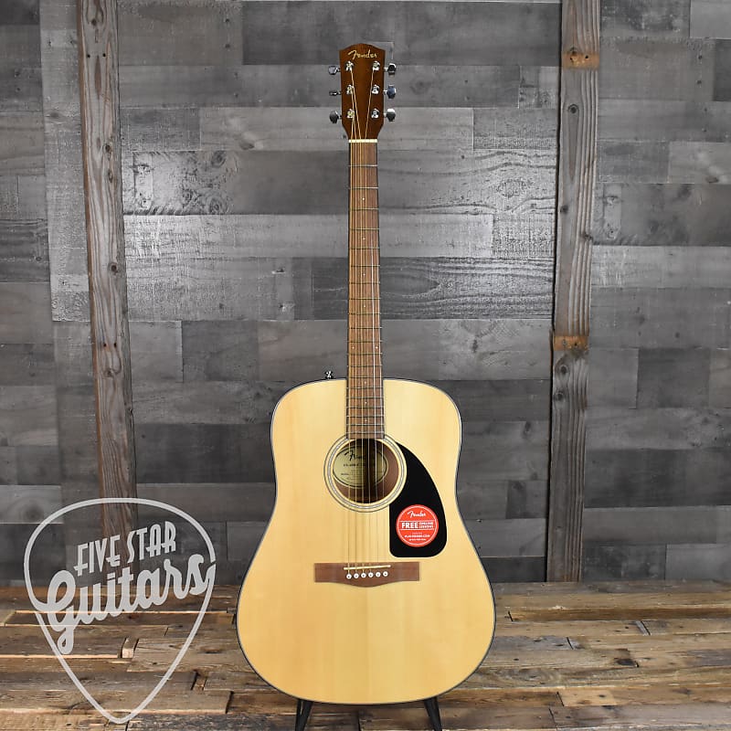 جيتار Fender CD-60 Dreadnaught Acoustic مع حقيبة صلبة - لمسة نهائية لامعة طبيعية