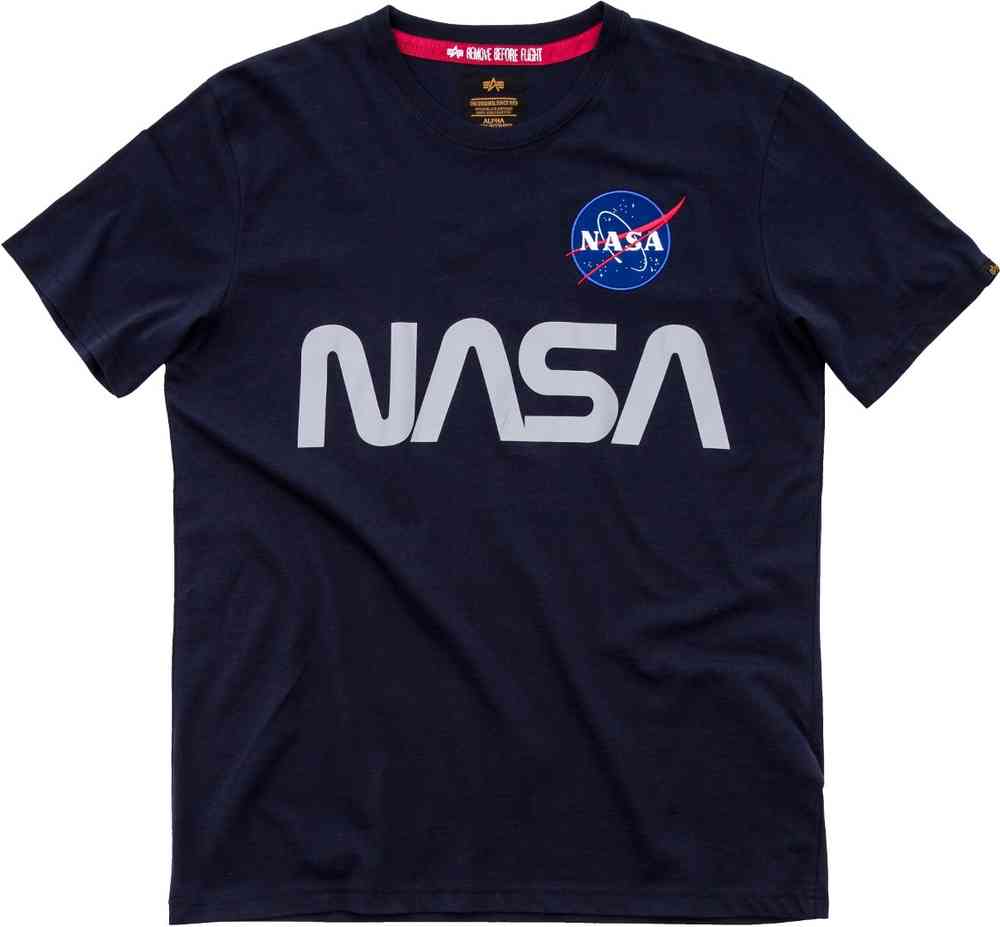 تي شيرت عاكس من شركة Alpha Industries يحمل شعار NASA باللون الأسود